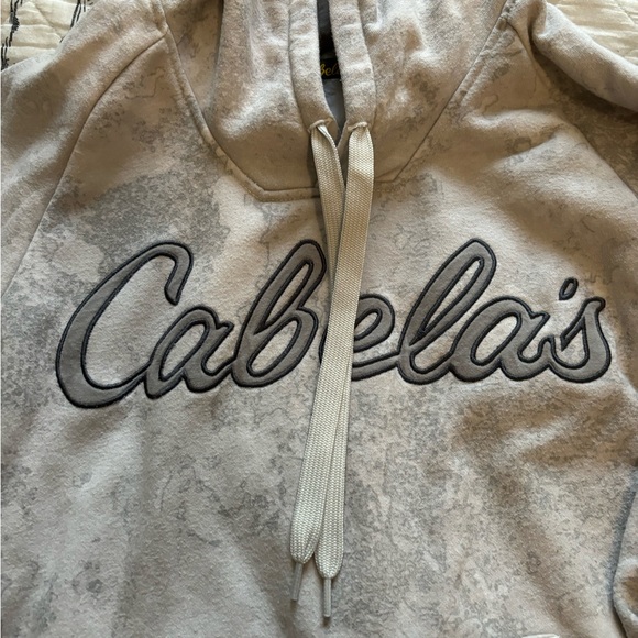 Cabelas camo hoodie - Picture 2 of 5